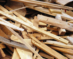 Clean wood recycling in Aurora, IL